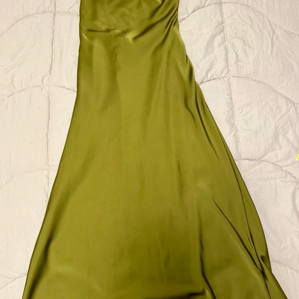 Zara Olive One Shoulder Satin Maxi Dress Size XS - Picture 1 of 5